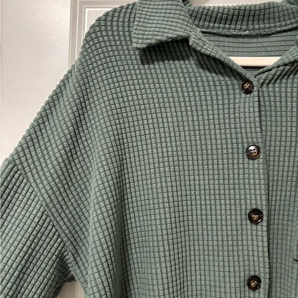 Green Waffle Knit Button-Up Shirt - Picture 2 of 3